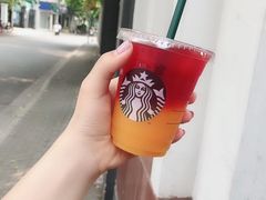 -星巴克(六合路店)