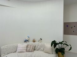 -苗方清颜专业祛痘·皮肤管理