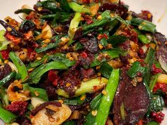 土大蒜腊牛肉-亲回家吃饭餐厅(黄陂店)
