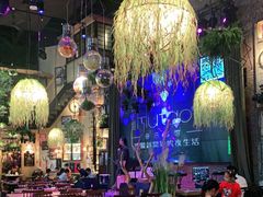 大堂-临界音乐酒馆·小龙虾·江湖菜(华熙LIVE·鱼洞店)