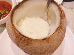 椰汁炖雪蛤-隐秀山居酒店·秀厨融合西餐厅