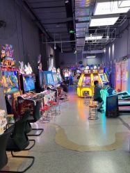 -嗨翻Hi-Fun竞技主题乐园·蹦床团建生日聚会(五棵松华熙店)
