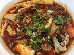 -成都你六姐·牛肉冒菜·麻辣香锅(长泰广场店)