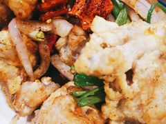 -虾弄弄海派小龙虾·牛羊蝎子火锅