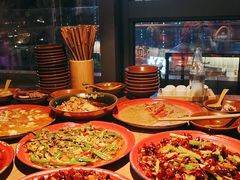 -先启半步颠小酒馆(白麓里店)