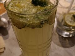 -必胜客(漕宝路店)