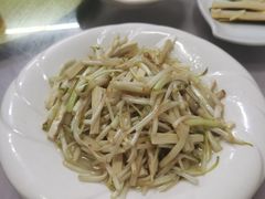 -天乐农家鱼头王(天目湖店)