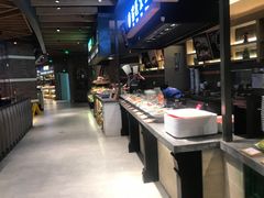 自助取餐区-食通天美食广场(华润万象城店)