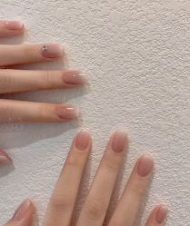 -悦指间美甲美睫