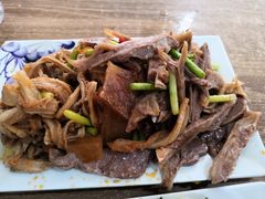 -吕记清真美食城(永兴服装街店)