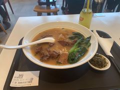 -百事佳烧鸭牛腩(上海虹桥站店)