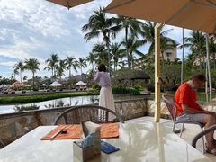 -亚龙湾希尔顿自助餐厅·海鲜·烧烤·沙滩BBQ·现场乐队