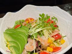 虾仁牛油果沙拉-鸟屯(三里屯店)
