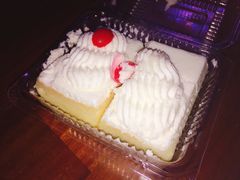 -红宝石·鲜奶小方·海派西点房(南丹店)