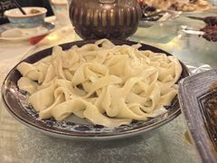 -维吾尔餐厅(宜山路店)