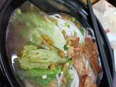 -丫丫桂林米粉(学府店)