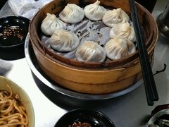 -老上海食惠裡小籠包生煎包