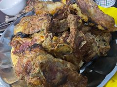 -烤肉小伙烤肉店