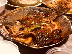 -巴厘龙虾·榜首油焖大虾(音乐学院·沿江酒馆店)