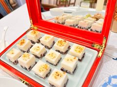 -品海楼·大连海胆锅贴馆(东港店)