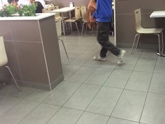 -华莱士·全鸡汉堡(湛江新华店)