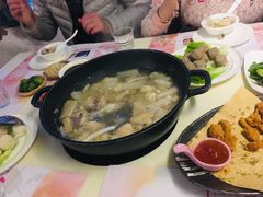 -樱花里音乐餐吧·牛扒椰子鸡(东圃店)