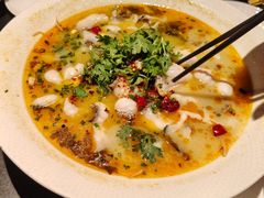 -香山湖家家宴(中山陵店)