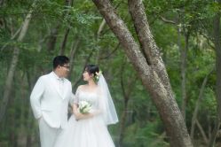 -雪中彩影婚纱摄影·微光艺术中心