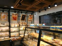 面包甜点陈列柜-卡吉诺动物奶油生日蛋糕(中原路店)