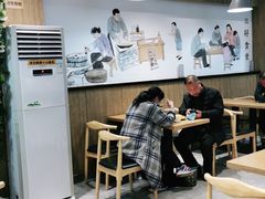 -三好食堂(煎饺·馄饨·肉饼米线·盛世广场店)