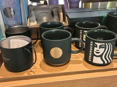 -星巴克臻选(上海合生汇1F店)