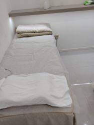 -苗方清颜专业祛痘·皮肤管理