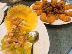 香脆鸡枞拼海味卷-天瑞轩·粤菜餐厅