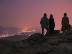 -鬼笑石后山停车场