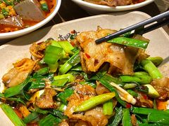 -肖四女乐山跷脚牛肉(滨江天街店)