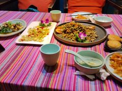 -香巴拉云南餐厅(华莱坞店)