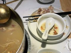 -六少·猪肚包鸡火锅(卓悦INTOWN店)