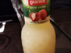 荔枝饮料-Wrap 'N Roll Sushi