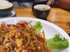 -老滇山寨•云南特色菜•地方菜•民族风情歌舞表演(金碧店)