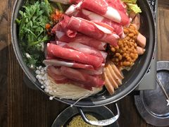 部队锅-MI WU FACTORY米屋美食工厂餐厅(绿地店)