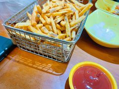 薯条-BHC炸鸡(明洞总店)