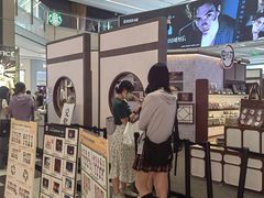-上海来福士广场