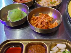 -釜山火炉·海鲜烤肉(紫藤路店)