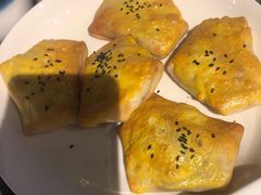 新疆烤包子-壹号院音乐餐厅•烤全羊•新疆菜(浐灞店)