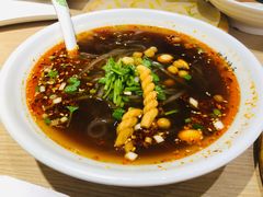 嗖嗖酸辣粉-甲乙饼·北京手工肉饼(西直门凯德茂店)