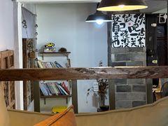 -蓝壁虎咖啡酒馆