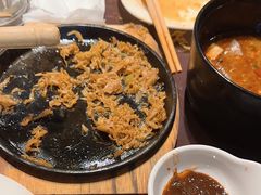 -三个大叔烤羊肉串·歌手驻唱·碳烤鲜肉(西三旗店)