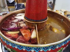 -毛辣果·贵州红酸汤牛肉火锅(西单店)