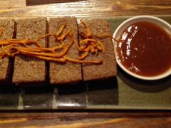 -胡桃里音乐餐厅(陶溪川店)(川湘赣菜·世界百大酒庄直供红酒·音乐表演)