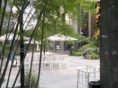 -上海虹桥祥源希尔顿酒店